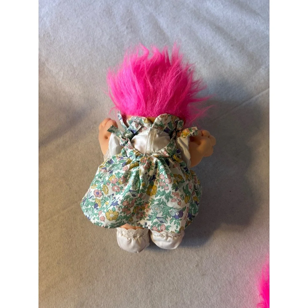 Vintage Russ Berrie Troll Doll Pink Hair Blue Eyes Floral Dress 90s Toy‎ 2318